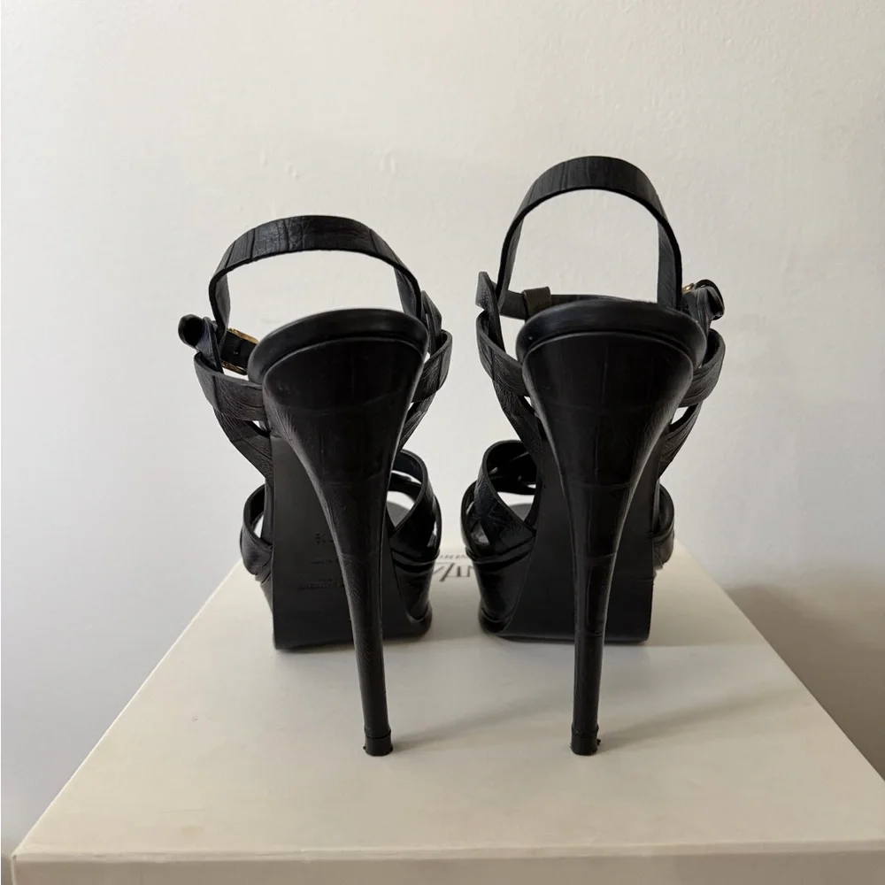 Saint Laurent YSL Tribute Platform - Picture 8 of 9